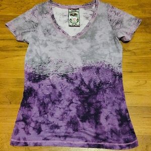 🔐A Fine Mess v-neck top🔐